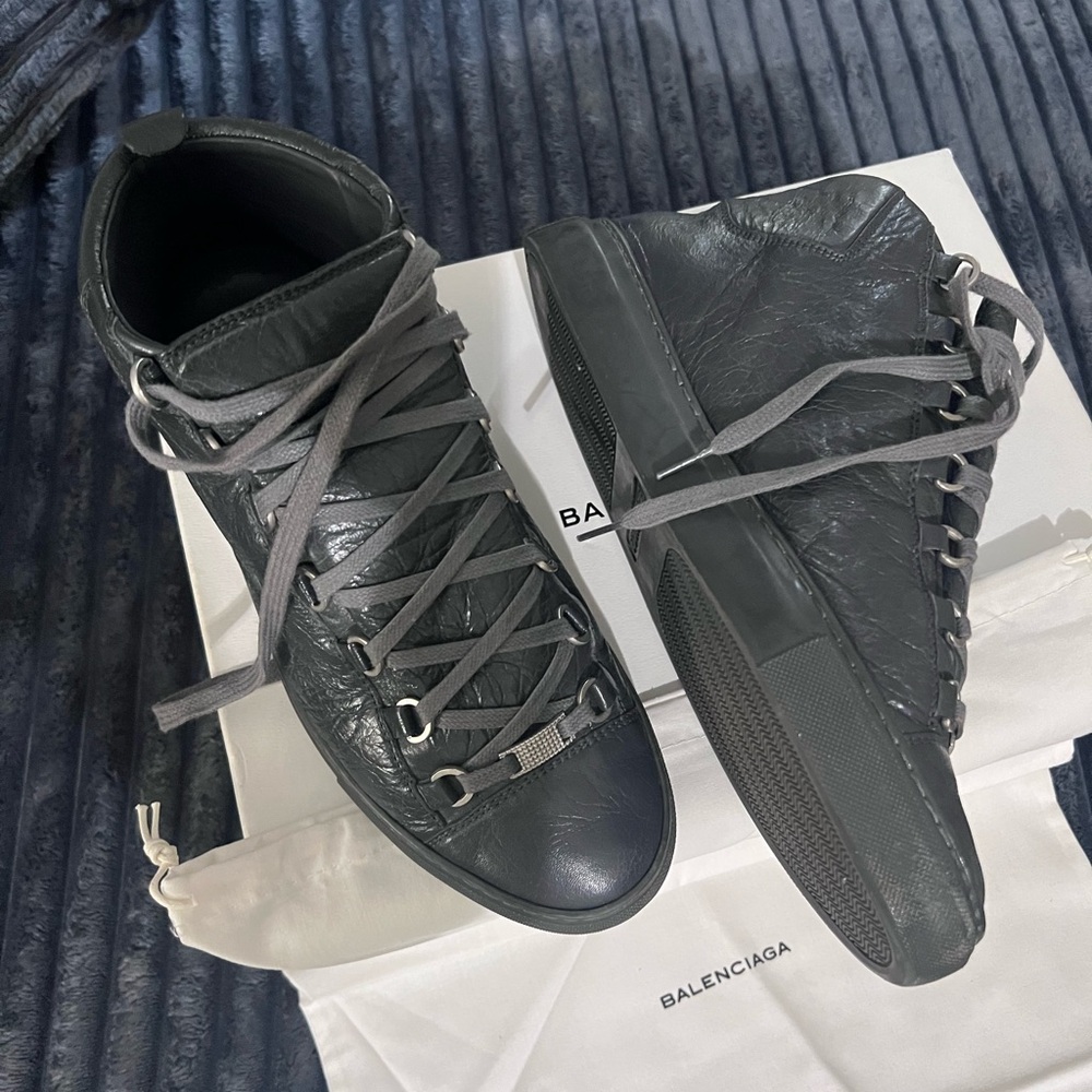 Balenciaga Men's Dark Gray Leather Sneakers - Picture 5 of 5